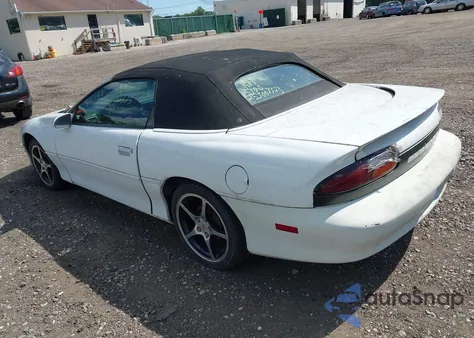 1997 Chevrolet Camaro из США, поврежденный, VIN 2G1FP32K2V2148588